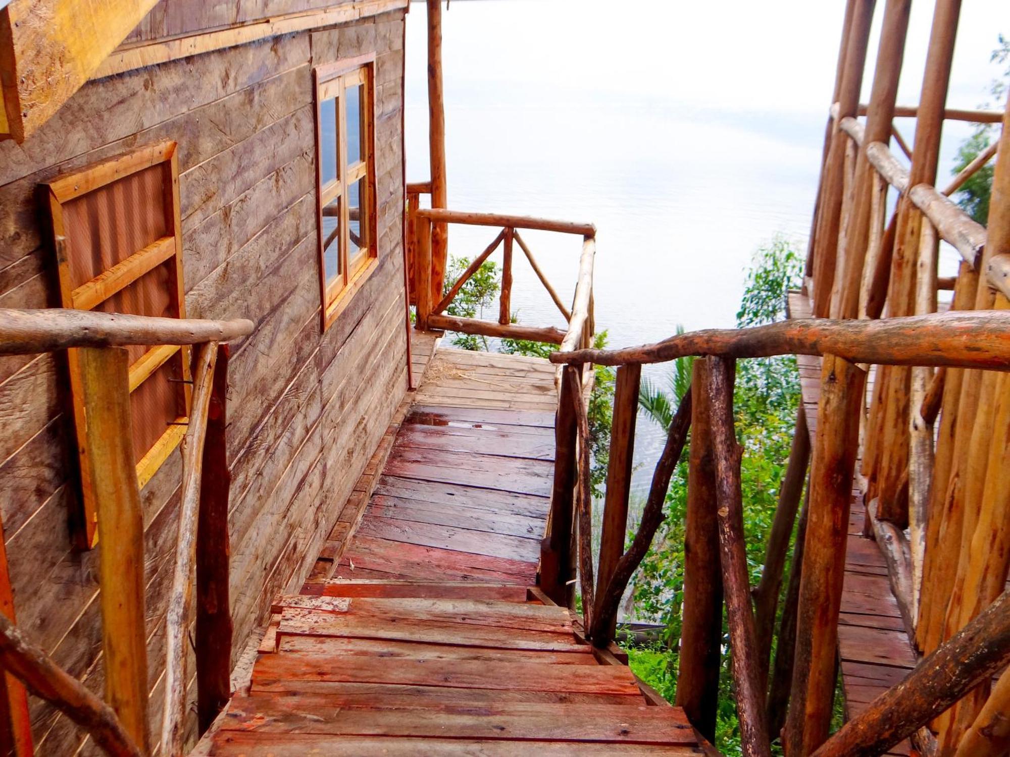 Mutanda Eco Community Center Hotel Kisoro Екстериор снимка