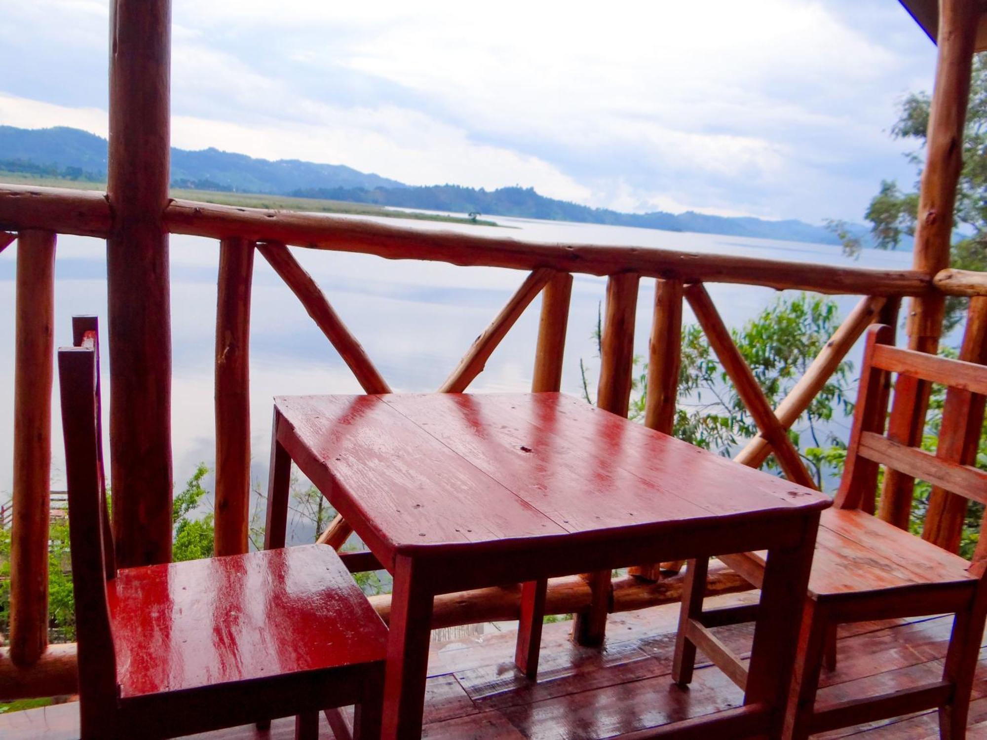 Mutanda Eco Community Center Hotel Kisoro Екстериор снимка